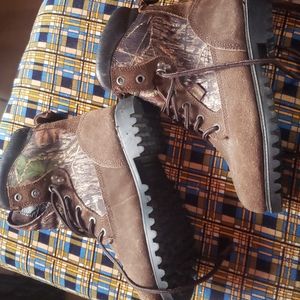 Redhead waterproof hunting camo winter boots  youth 5M lace up